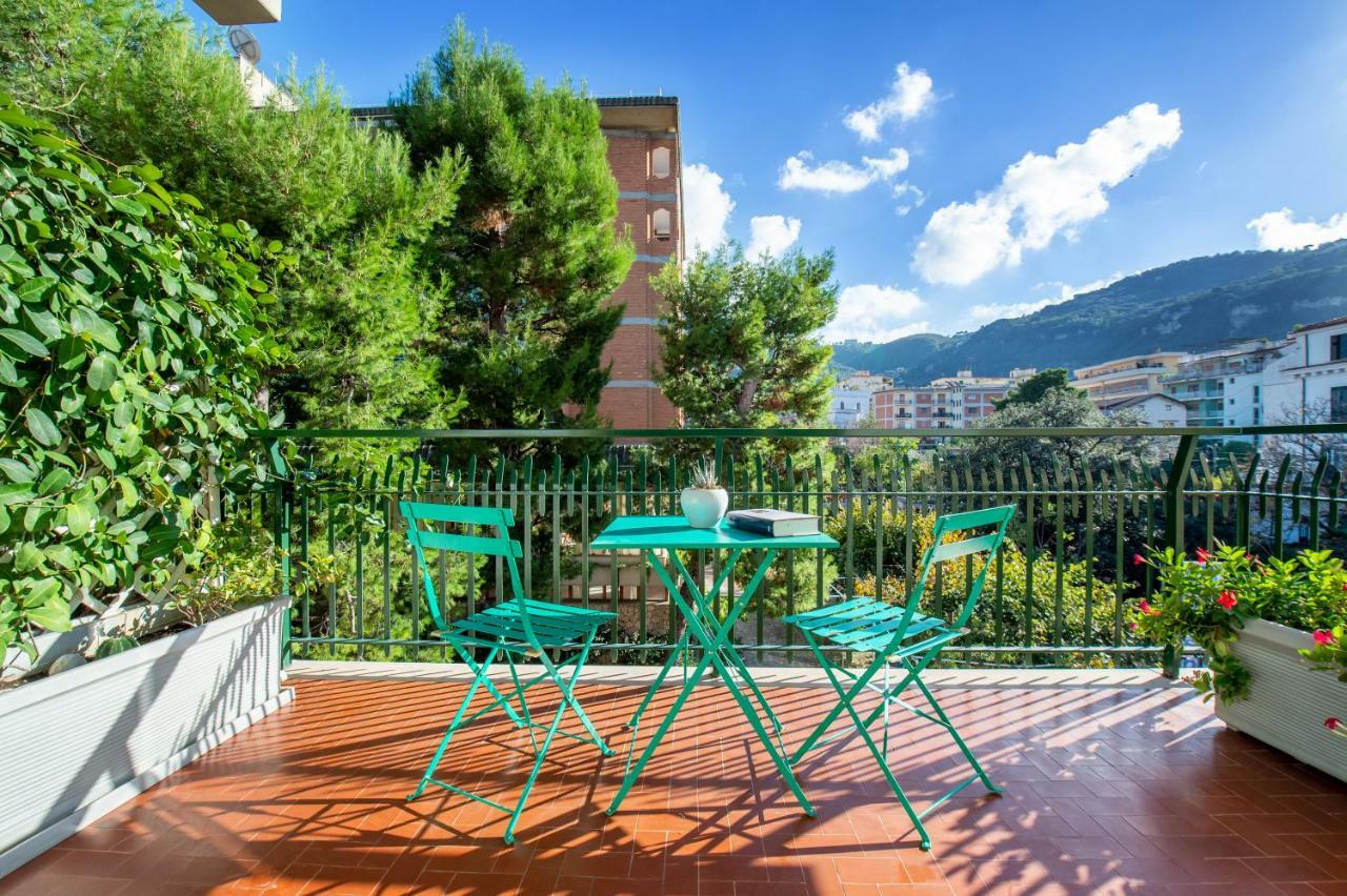 Casa Evelina Sorrento Bed & Breakfast Exterior photo